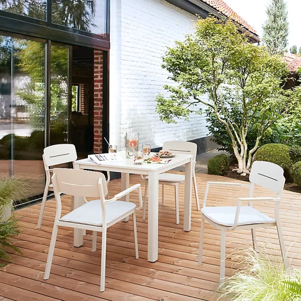 Castorama Table De Jardin En Métal GoodHome Santorin Peyote 80 X 80 Cm magasins pas chers 1
